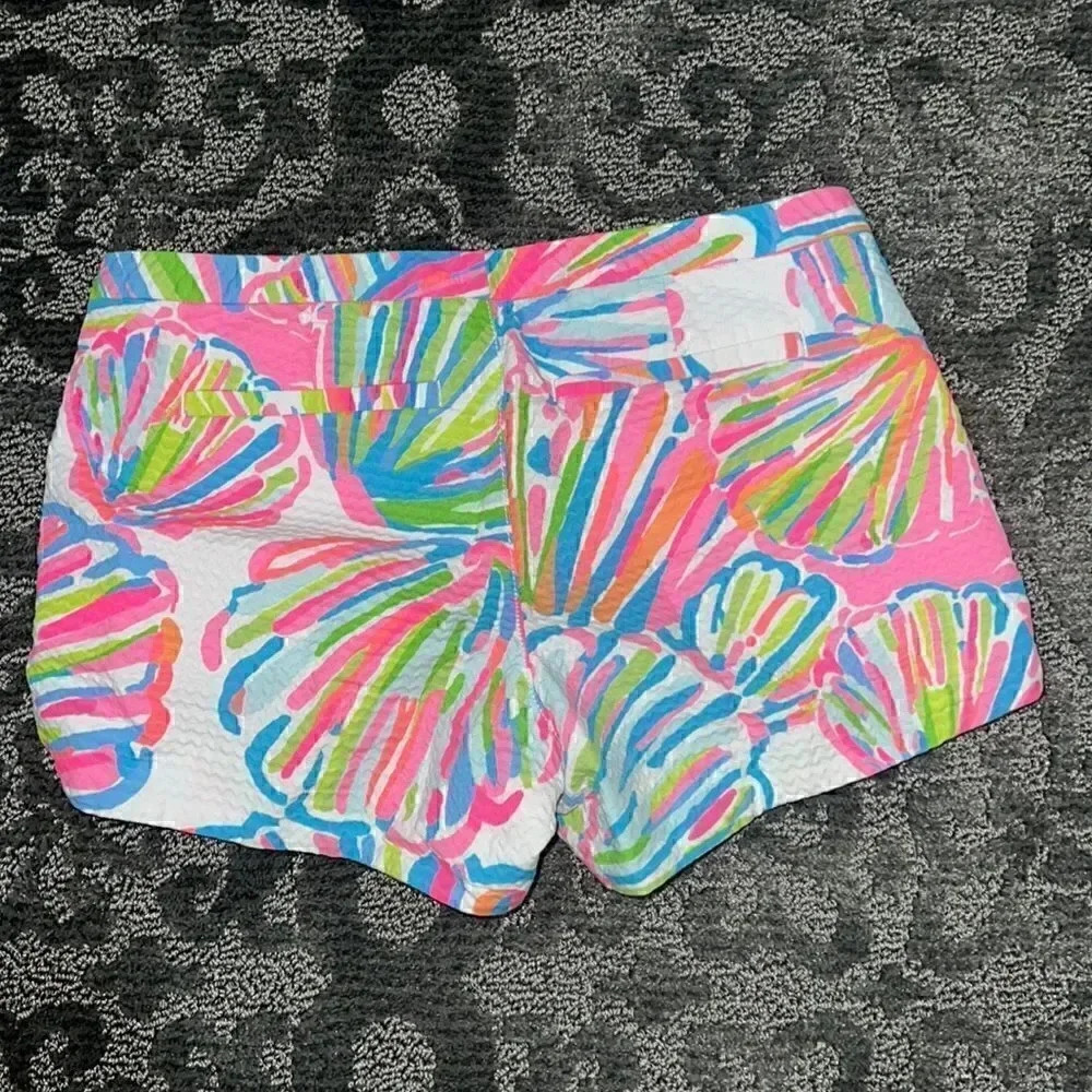 •Lilly Pulitzer• - Picture 5 of 5